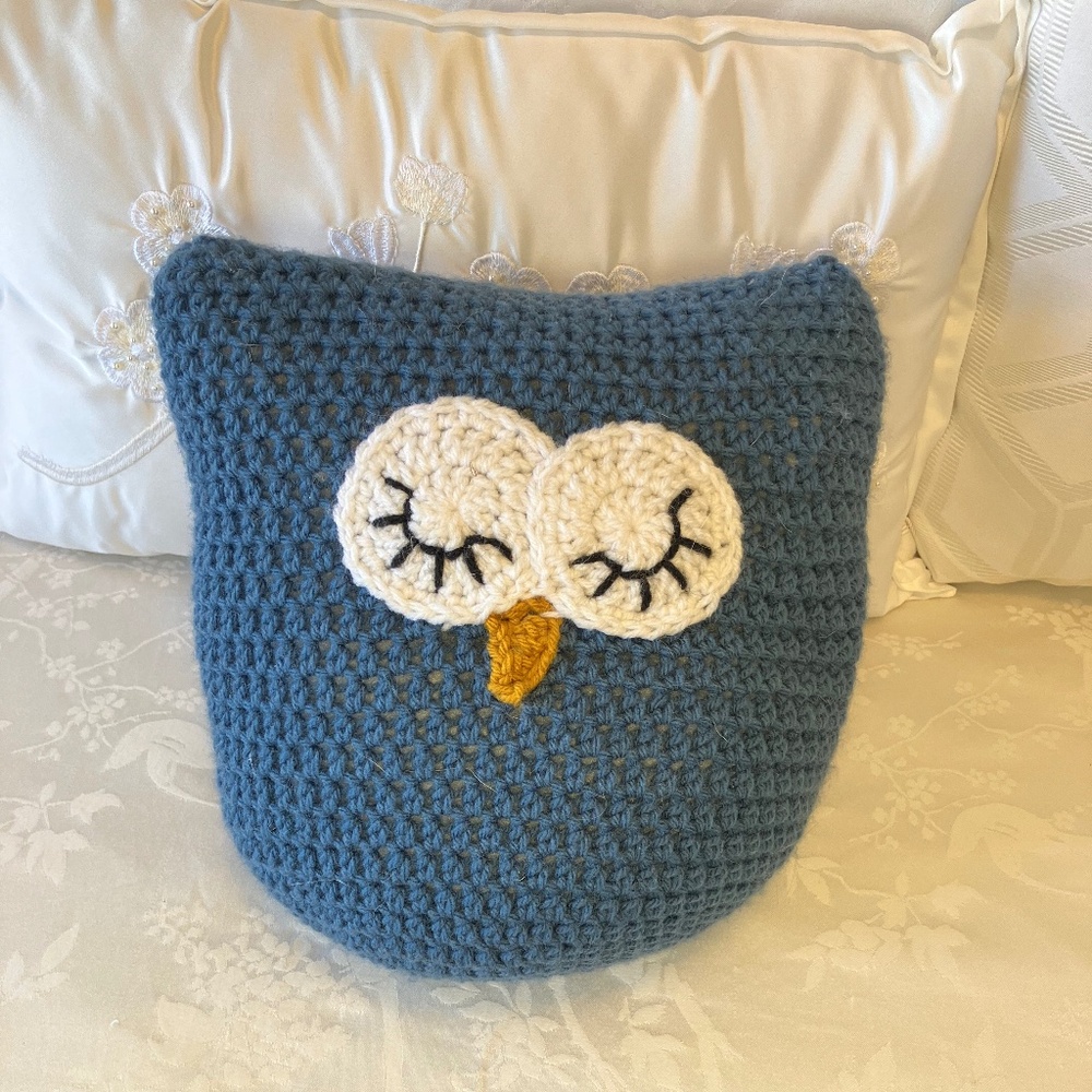 NWOT Hand Crochet Baby Owl Pillow